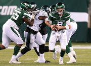 New York Jets quarterback Davis Webb (5) in action during a preseason NFL  football game against the Philadelphia Eagles Thursday, Aug. 29, 2019, in  East Rutherford, N.J. (AP Photo/Matt Rourke Stock Photo - Alamy