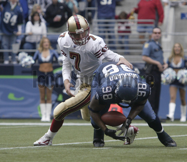 : DAVE KRIEG SEATTLE SEAHAWKS 8X10 HIGH GLOSSY SPORTS ACTION  PHOTO (M) : Sports & Outdoors