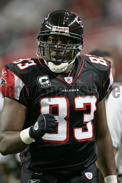 Photos: Former Falcons tight end Alge Crumpler