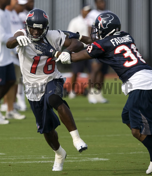 Houston Texans tackle Ephraim Salaam (74), Houston Texans