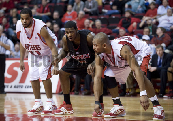 Earl Clark Louisville in 2023  Earl clark, Louisville cardinals