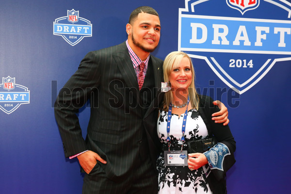 mike evans mom