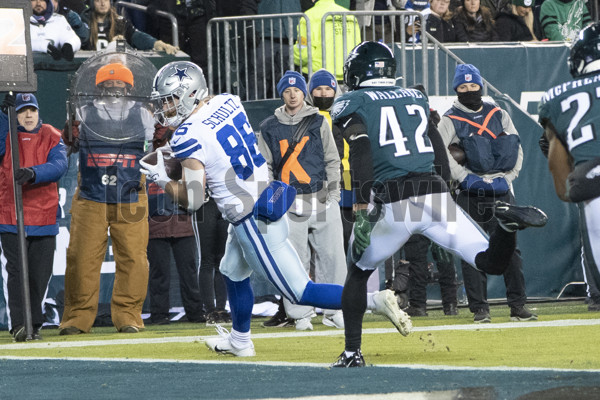 Philadelphia Eagles' K'Von Wallace (42) during the first half of