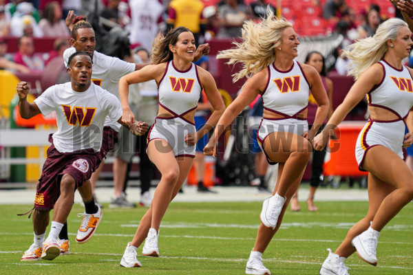 PHOTOS: NFL Cheerleaders Sept. 25