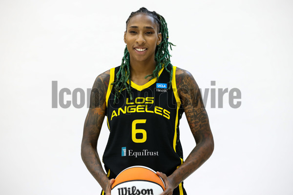 TORRANCE, CA - MAY 4: Los Angeles Sparks guard Layshia Clarendon (25) poses  with Los Angeles Sparks guard Jasmine Thomas (15) during the Los Angeles  Sparks Media Day, on May 4, 2023