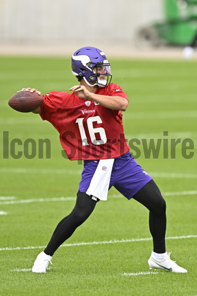 Vikings rookie camp observations: Jordan Addison, Jaren Hall make