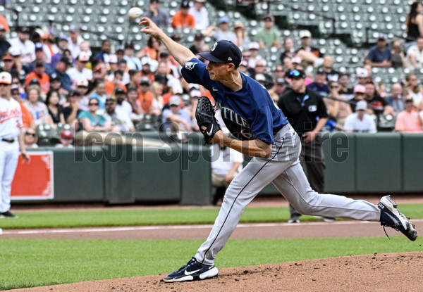 BALTIMORE, MD - JUNE 25: Baltimore Orioles starting pitcher