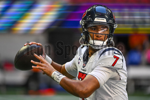 Houston Texans quarterback Davis Mills (10) before an NFL football game  against the Tennessee Titans, Sunday, Jan. 9, 2022, in Houston. (AP  Photo/Eric Christian Smith Stock Photo - Alamy